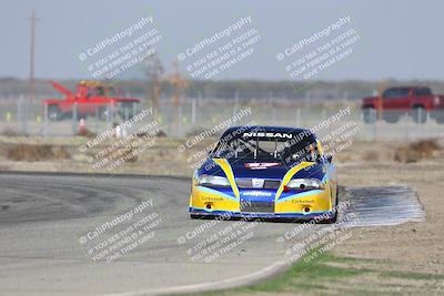 media/Oct-25-2025-CalClub SCCA (Sat) [[34c778dfbe]]/Group 2/Qualifying/